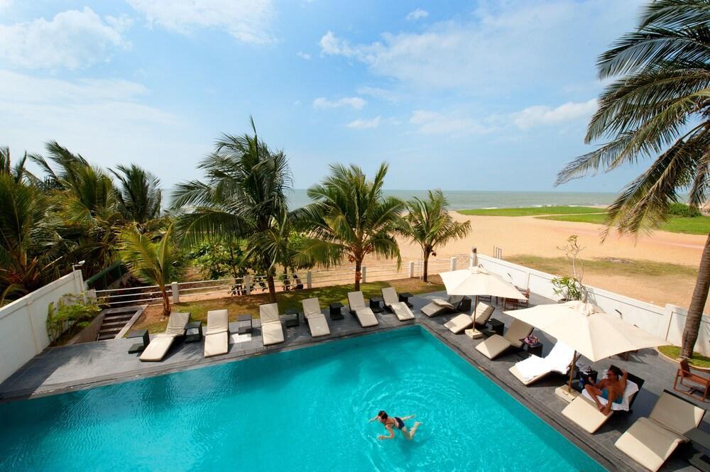 The Beach Apartments Negombo Exterior photo