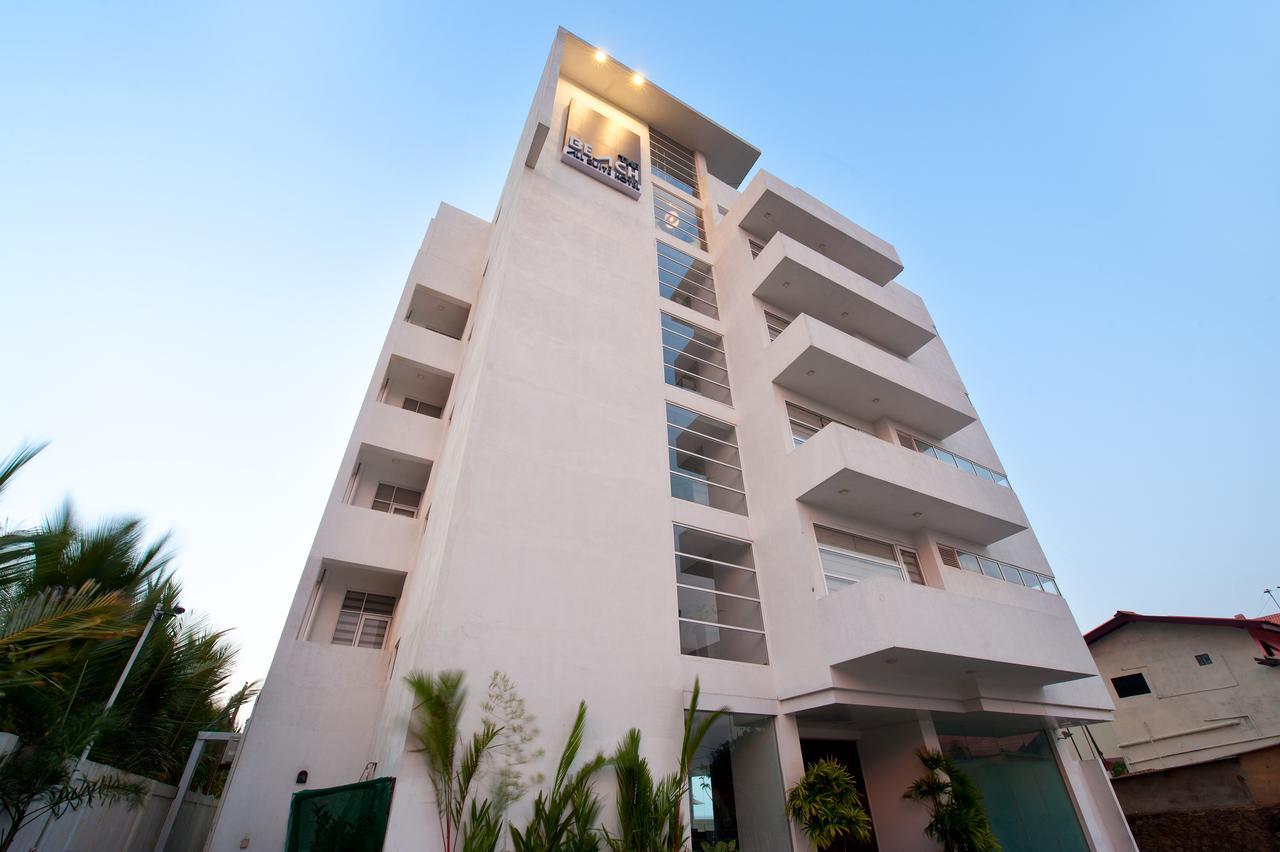 The Beach Apartments Negombo Exterior photo