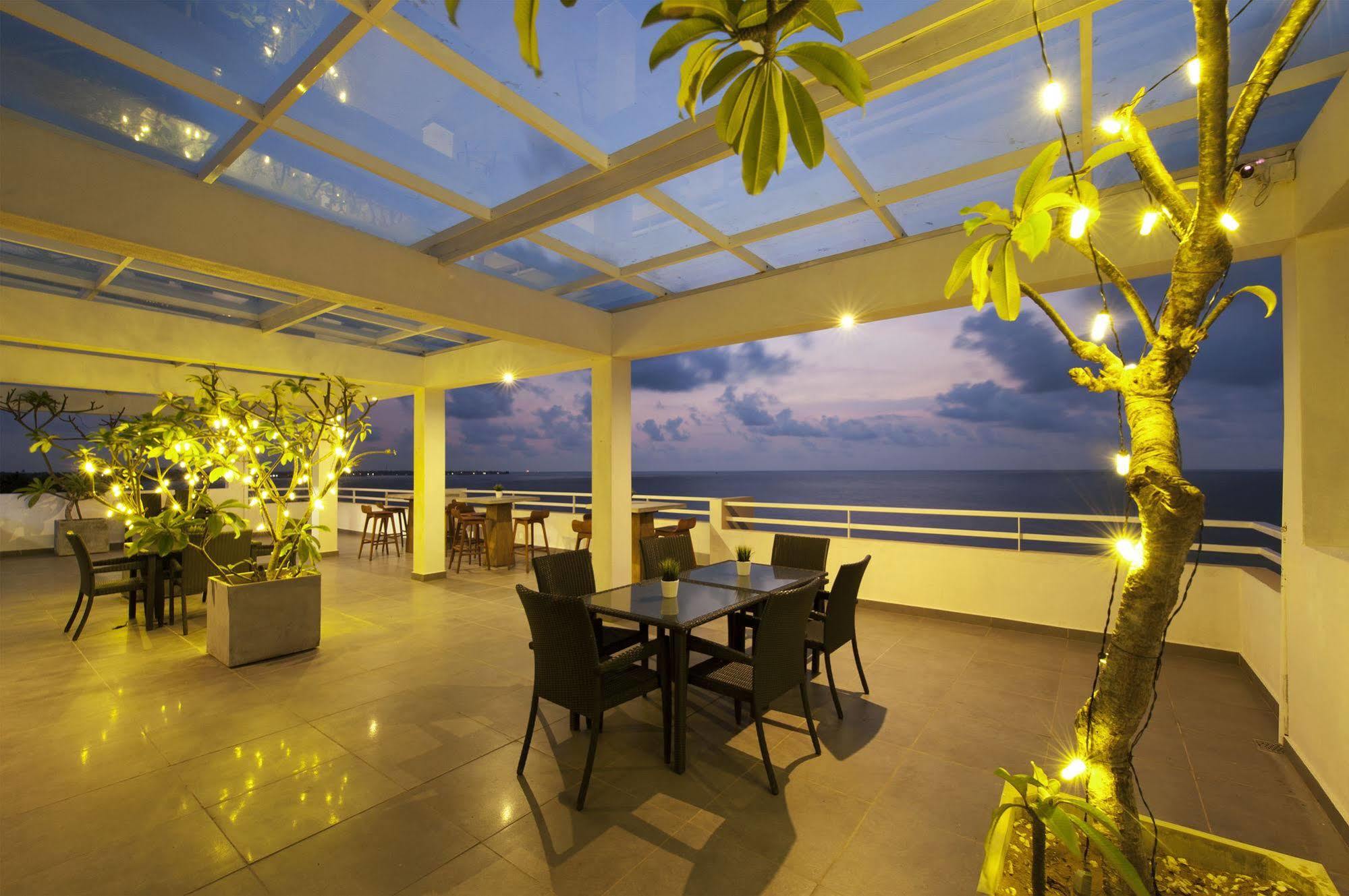 The Beach Apartments Negombo Exterior photo