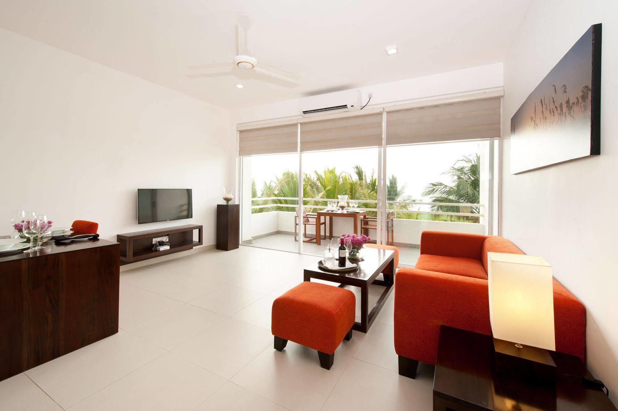 The Beach Apartments Negombo Exterior photo